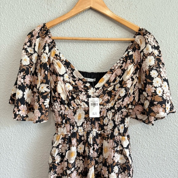 Abercrombie & Fitch Angel Sleeve Smocked Waist Mini Dress Size Small NWT - Picture 3 of 7